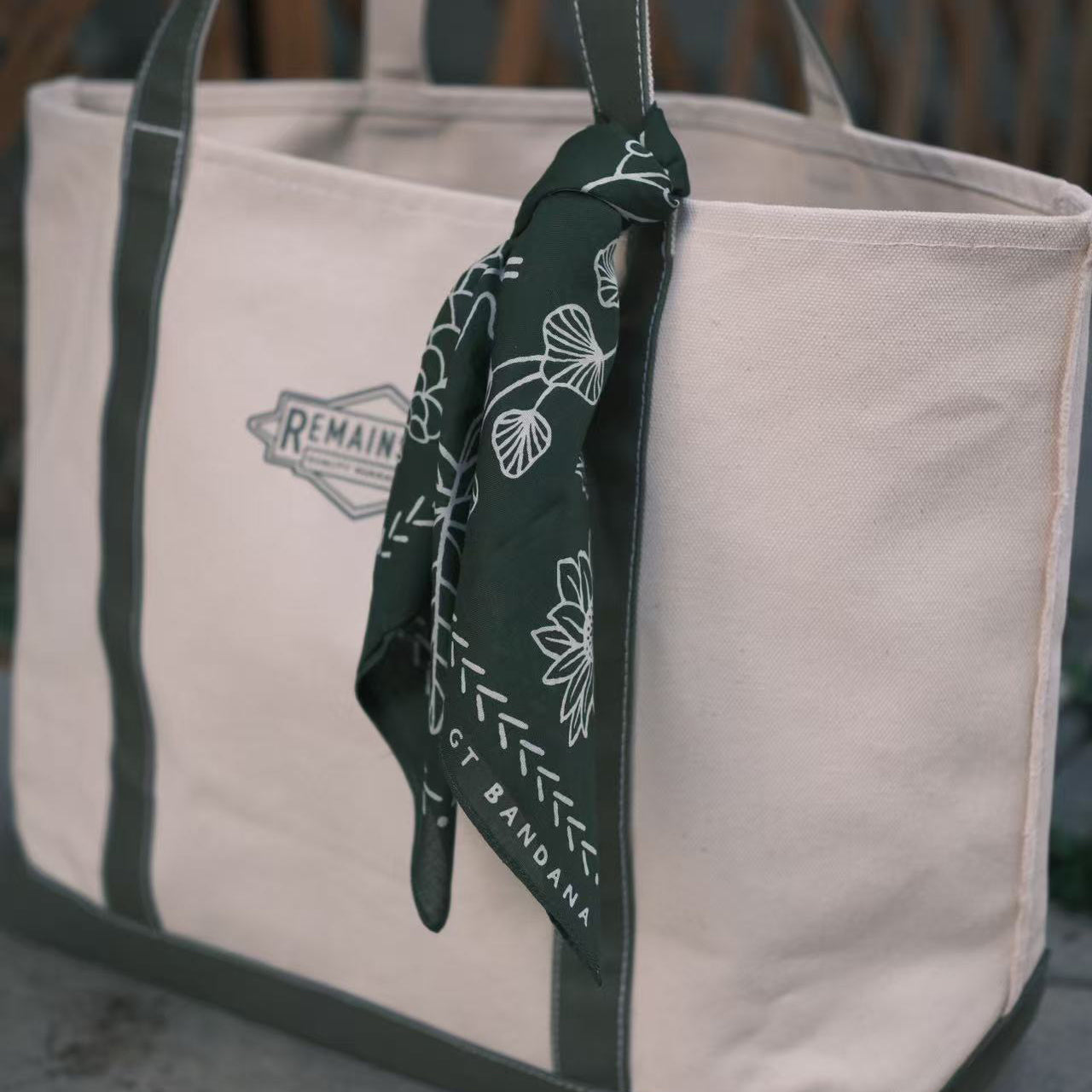 Plant Bandana