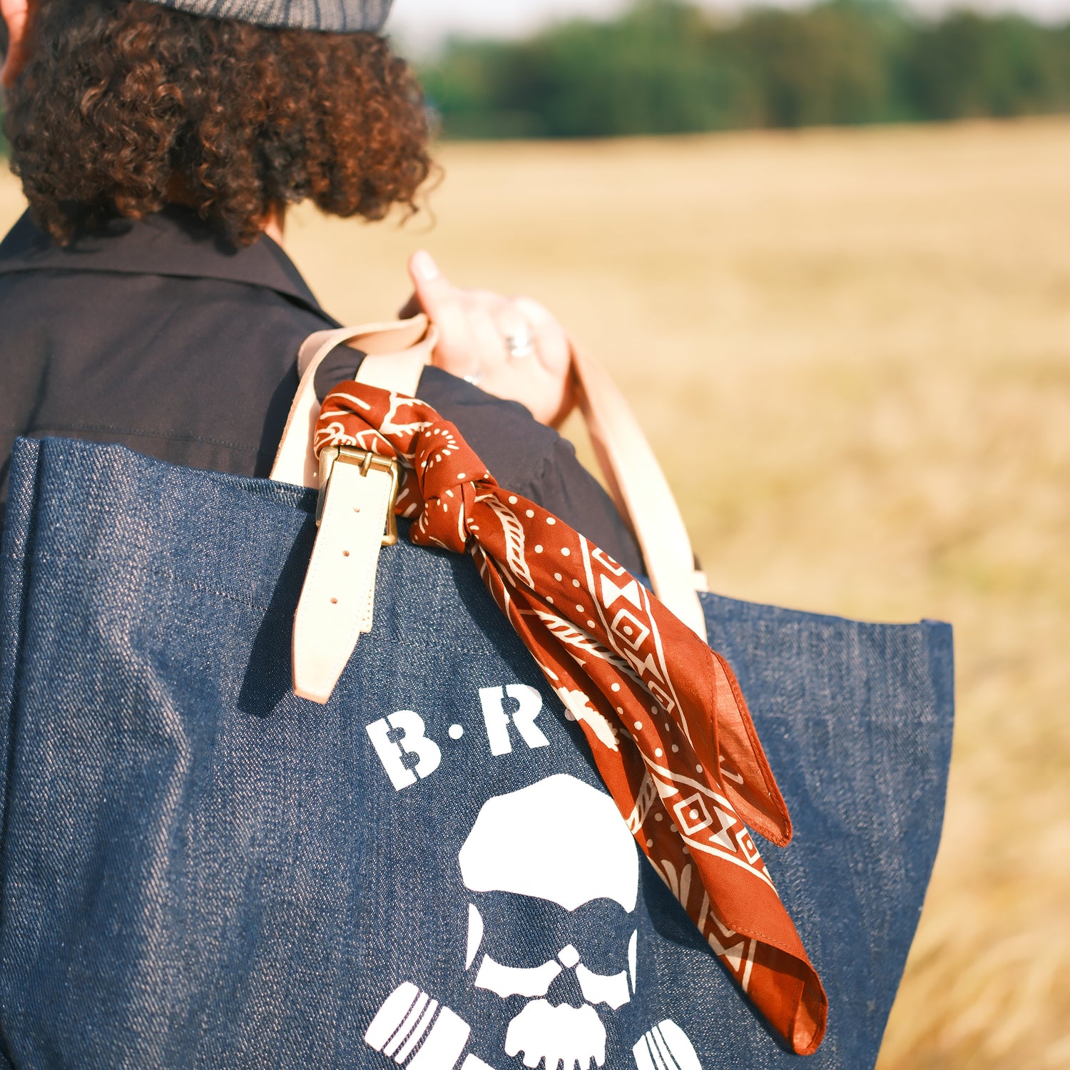 BANDANA .jpg__PID:09f5eb45-d8b6-45ce-af0e-cfcfc42f525d